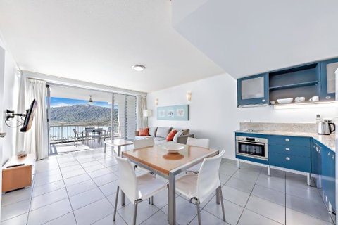 Sails On The Sea - Club Wyndham - Accommodation Redcliffe 1