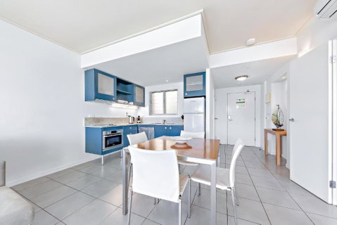 Sails On The Sea - Club Wyndham - Accommodation Redcliffe 3