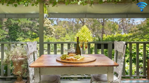 Saint Eloi Le Studio - Accommodation Redcliffe 0