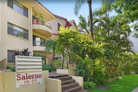 Salerno - Hosted By Burleigh Letting - Accommodation Redcliffe 1