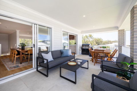 Saltwood - Accommodation Redcliffe 0