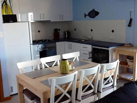 Salty Air Apartments Kingscote Kangaroo Island - Accommodation Redcliffe 1