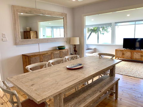 Salty Dog - Accommodation Redcliffe 0