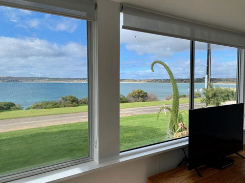 Salty Dog - Accommodation Redcliffe 3
