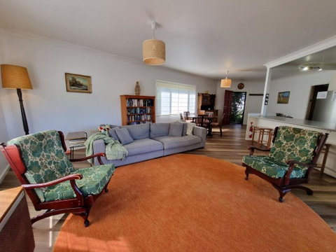 Salty Dog - Accommodation Redcliffe 1