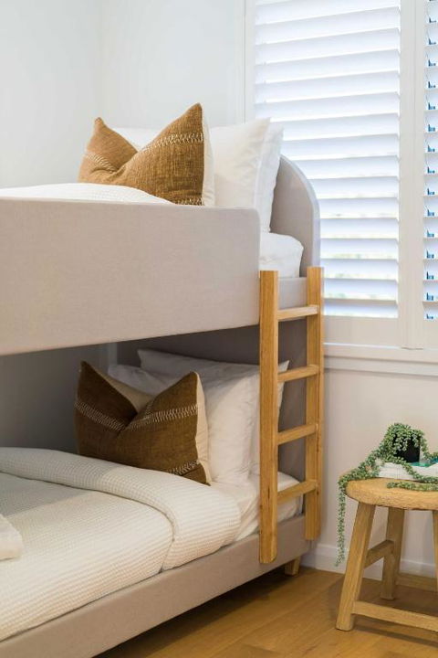 Salty Palms By The Sea - ONE - Accommodation Redcliffe 3