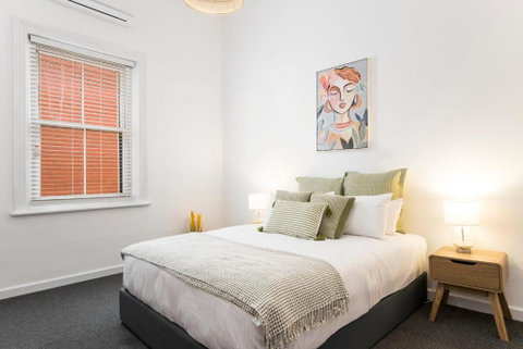 Salty Pines - 3BR House Glenelg South - Accommodation Redcliffe 2