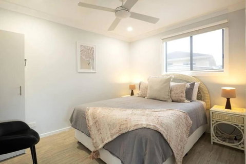 Salty Vibes - Accommodation Redcliffe 0