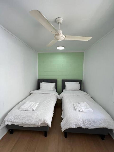 Samuel Grove - Accommodation Redcliffe 2