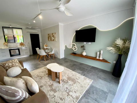 San Antone Luxury In The CBD - Accommodation Redcliffe 0