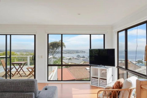 San Remo Panorama By Ready Set Stay - BYO LINEN & TOWELS - Accommodation Redcliffe 1