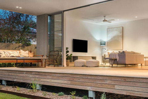 Sanctuary On Browning - Accommodation Redcliffe 2