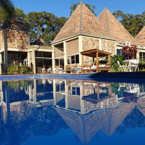 Sanctuary Resort Motor Inn - Accommodation Redcliffe 0