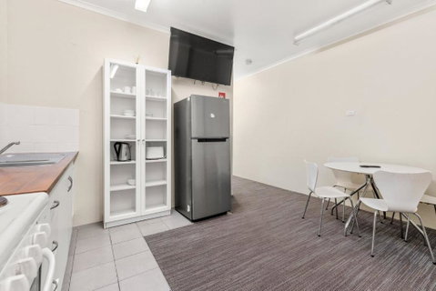 Sanctuary Resort Motor Inn - Accommodation Redcliffe 1