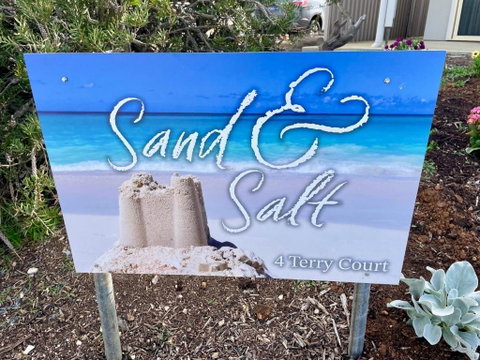 Sand & Salt - Accommodation Redcliffe 1