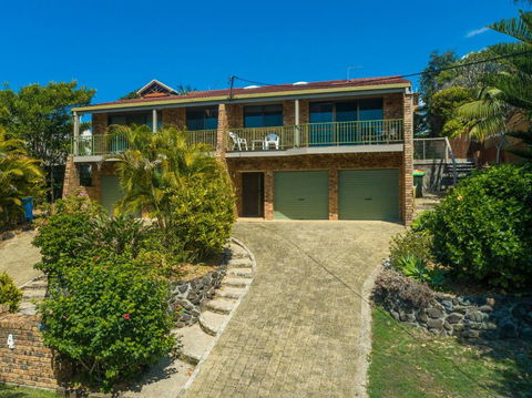 Sand Dunes - Accommodation Redcliffe 1