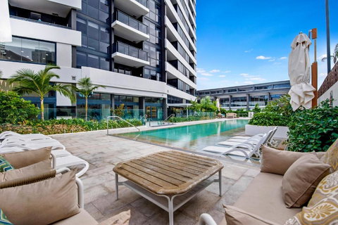 Ruby Building - Self Contained, Privately Managed Apartments - Accommodation Redcliffe 0