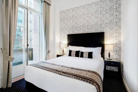 Rothbury Hotel - Accommodation Redcliffe 1