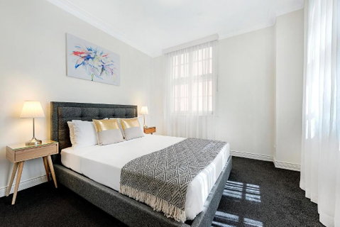 Rothbury Hotel - Accommodation Redcliffe 2