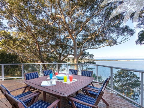 Sandbar View - Accommodation Redcliffe 1