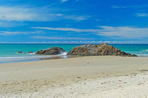 Sandcastle 407 12-24 William Street - Accommodation Redcliffe 2