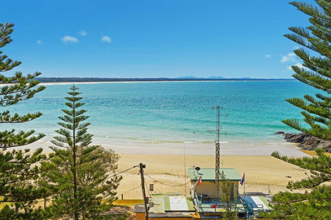 Sandcastle 407 12-24 William Street - Accommodation Redcliffe 3