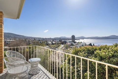 Sandcastle At Sandy Bay Perfect Location Views - Accommodation Redcliffe 3