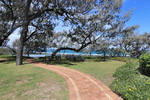 Sandcastles 1 - Accommodation Redcliffe 1