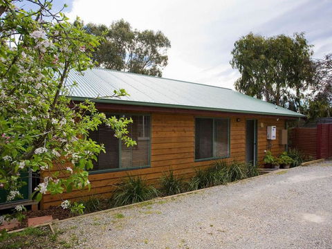 Sandhurst Escape 2 17 - Accommodation Redcliffe 0