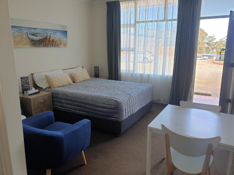 Sandpiper Motel Ulladulla - Accommodation Redcliffe 0