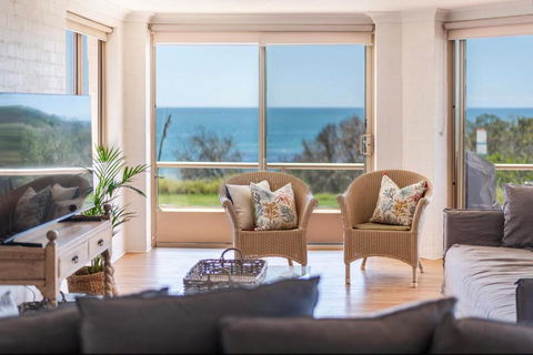 Sandrift One - Oceanstays - Accommodation Redcliffe 1