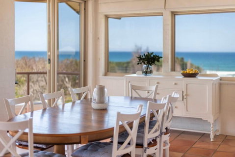Sandrift Two - Oceanstays - Accommodation Redcliffe 2