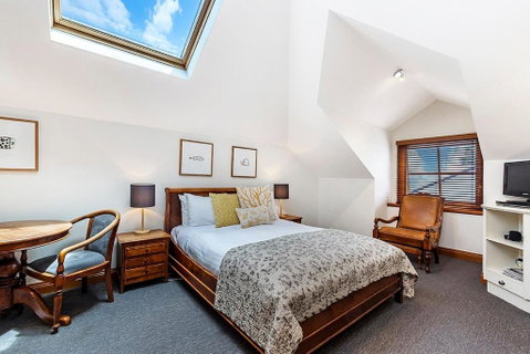 Sandstone Suites - In The Heart Of Port Fairy - Accommodation Redcliffe 2