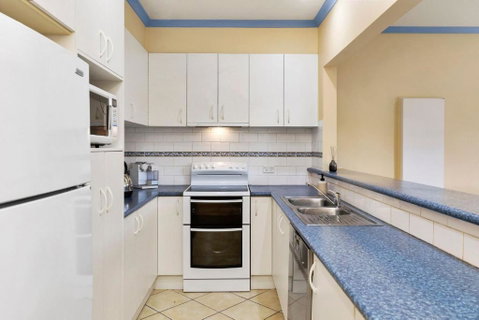 SANDY ANN At Lonnie - Accommodation Redcliffe 3