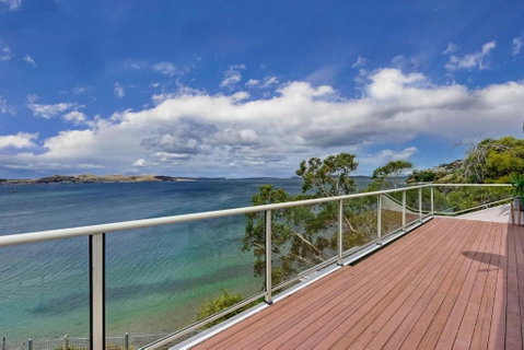 Sandy Bay Beachfront Oasis Direct Beach Access - Accommodation Redcliffe 1
