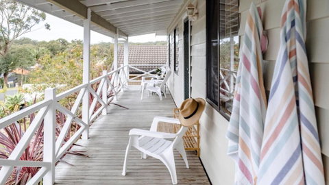 Sandy Cottage - Accommodation Redcliffe 1