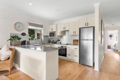 Sandy Days - Accommodation Redcliffe 3