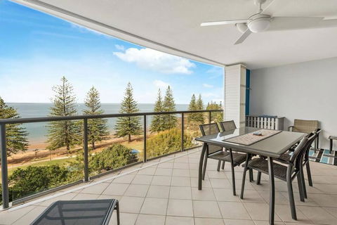 Scarborough Beach 701 - Accommodation Redcliffe 2
