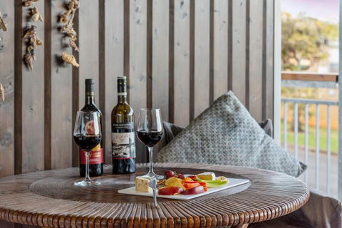 Scarborough Beach Break Holidays - Unit 3 - Accommodation Redcliffe 2
