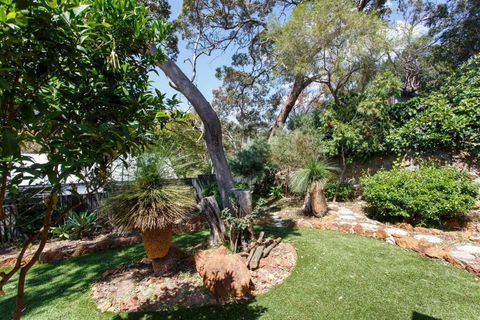 Serenity Haven - Accommodation Redcliffe 0