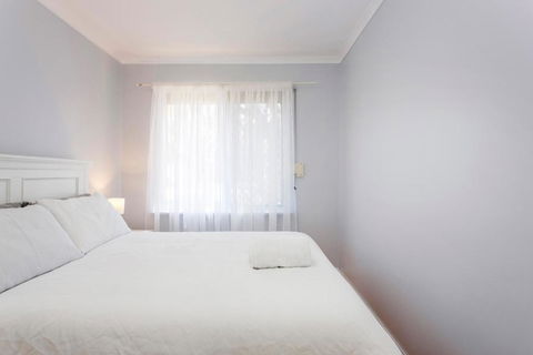 Serenity Haven - Accommodation Redcliffe 2