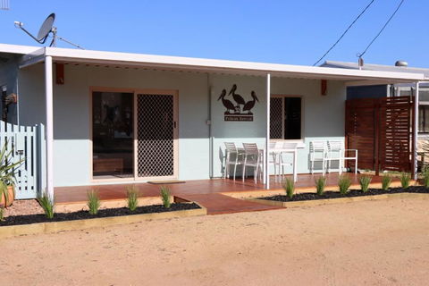 Stay And Relax - Accommodation Redcliffe 1