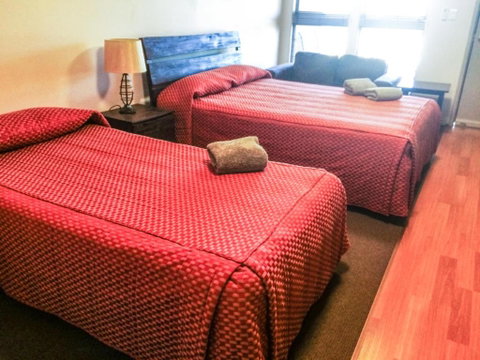 Spinifex Hotel - Accommodation Redcliffe 1