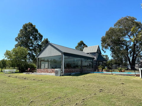 Talga Grove - Accommodation Redcliffe 2