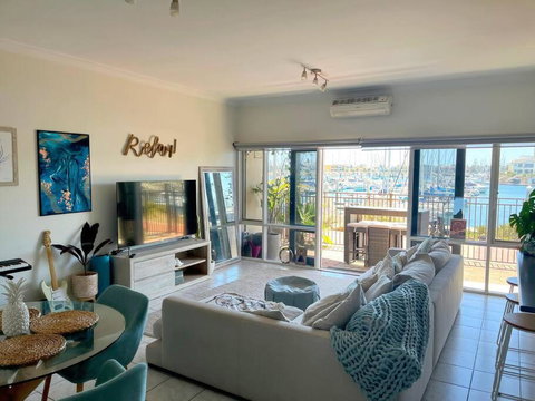 The Aquarium - North Haven - Accommodation Redcliffe 2