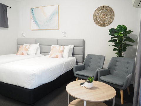 The Esplanade Motel - Accommodation Redcliffe 2