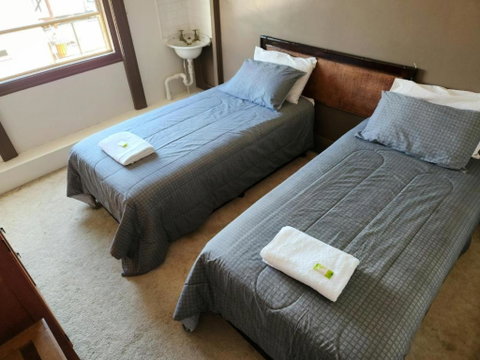 The Exchange Hotel - Accommodation Redcliffe 3