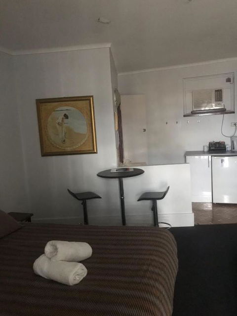 The Flinders Hotel Motel Port Augusta - Accommodation Redcliffe 3