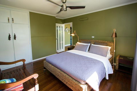 Beachside Cottages - Accommodation Redcliffe 3