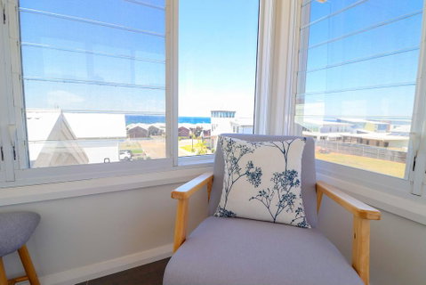 Beachside Oasis - Accommodation Redcliffe 3